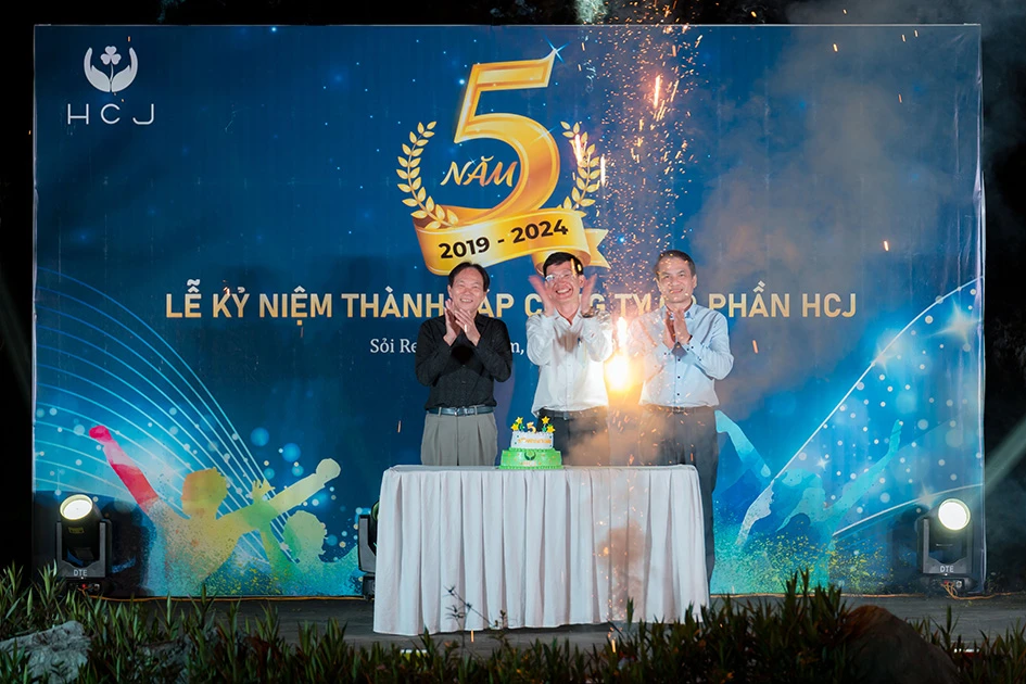 KỶ NIỆM 5 NĂM "RA KHƠI" CÙNG HỆ THỐNG HCJ