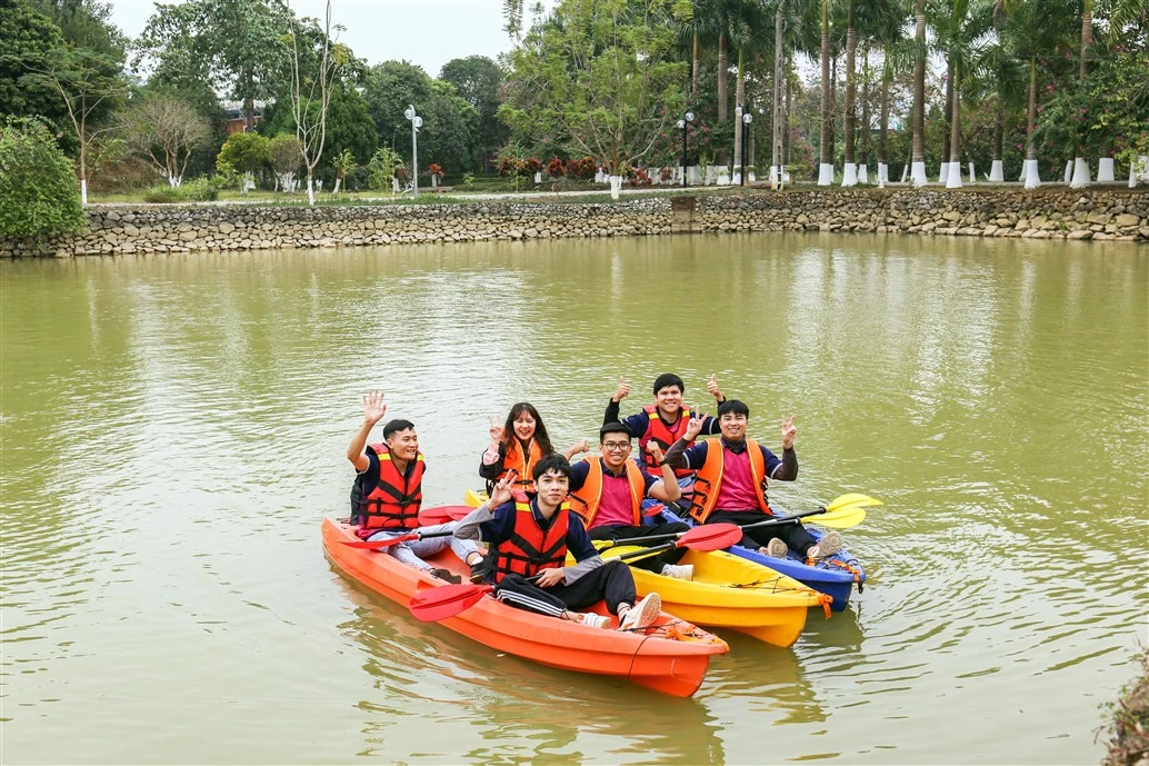 ?nh: Ch?o thuy?n Kayak t?i S?i Resort in Farm